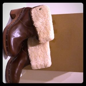 UGG boots...gently worn/excellent condition!!!